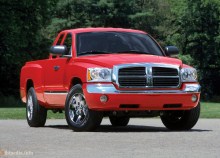 Dakota კლუბი Cab 2004 წლიდან Dakota კლუბი Cab 2004 წლიდან