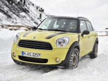 ისინი. 2010 წლიდან Mini Countryman Cooper D- ის მახასიათებლები