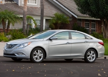 ჰიუნდაი სონატა ჰიბრიდი.