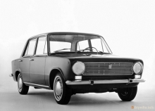 Fiat 124 Saloon.