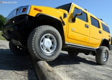 HUMMER H2.