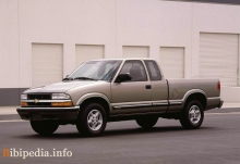 Chevrolet S10 pickup.