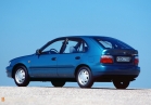 Toyota Corolla 5 дверей 1992 - тисячі дев'ятсот дев'яносто сім