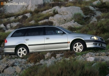 Toyota Avensis универсал 1997 - 2000