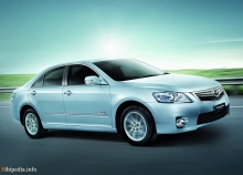 Toyota Camry hybrid з 2009 року