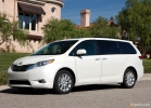 Toyota Sienna з 2010 року