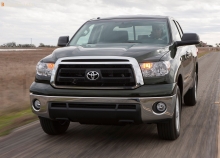 TOYOTA Tundra Double Cabs od roku 2006