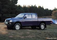 Mitsubishi L200 Crew Cab 1995 - 2005