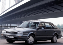 Nissan Bluebird Хетчбек