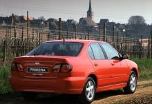 Nissan Primera ჰეჩბეკი 1999 - 2002