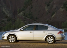 Opel Astra седан с 2007 года