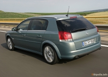 Opel Signum с 2005 года