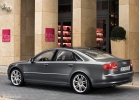 Audi S8 sedan 2006