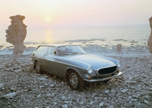 Volvo P1800.