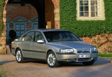 Volvo S80.