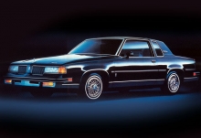 Aquellos. Características de Oldsmobile Cutlass 1987 - 1991