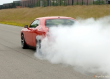 Dodge Challenger srt8