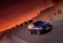 Renault Clio 3 двери 2001 - 2006