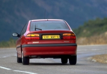 Renault Laguna Grand Tour 1998 - 2001
