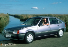 Opel Kadett 5 дверей 1984 - 1991