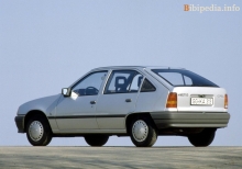 Opel Kadett 5 дверей 1984 - 1991