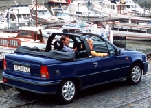 Opel Kadett кабриолет 1987 - 1993
