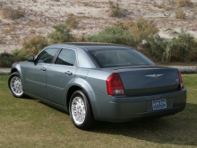 Chrysler 300.