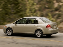 Nissan Versa 2006 - 2010
