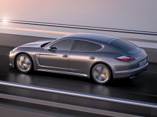 Porsche Panamera Turbo s