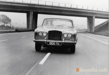 Тех. характеристики Bentley T2 saloon 1977 - 1980