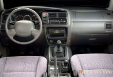 Chevrolet Tracker 1999 - 2004