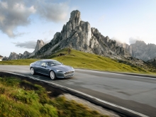 Aston Martin Rapide 2009 001