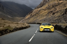 Aston Martin V12 Vantage 2013 007 S