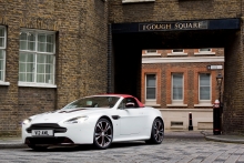 Aston Martin V12 Vantage Roadster 2012 001