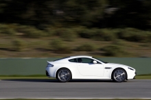 Aston Martin V8 Vantage 2011 049 S