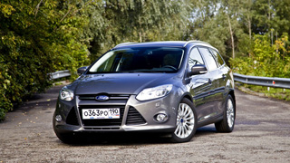 Ford Focus სედანი.