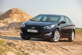 HYUNDAI I40.