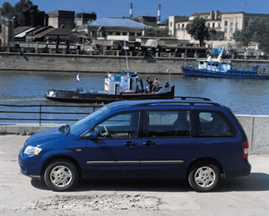 Mazda MPV.