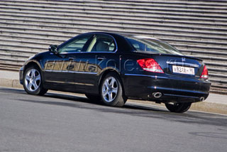 Honda Legend სედანი