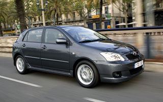 Toyota Corolla Sedan.