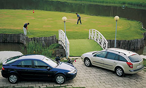 Renault Laguna.