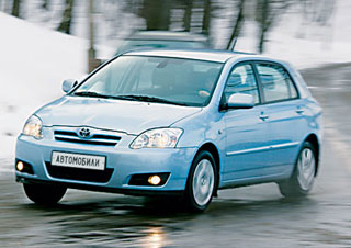 Toyota Corolla Sedan.