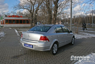 Opel Astra Sedan