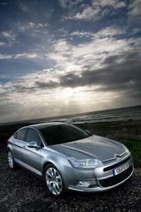 Citroen C6.