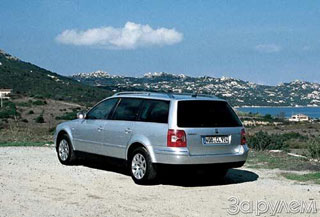 فولکس واگن Passat.