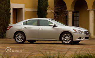 Nissan Maxima