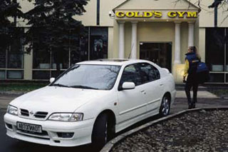 Nissan Primera სედანი