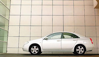Nissan Primera სედანი