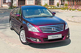Nissan Teana.