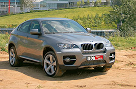 BMW X6.